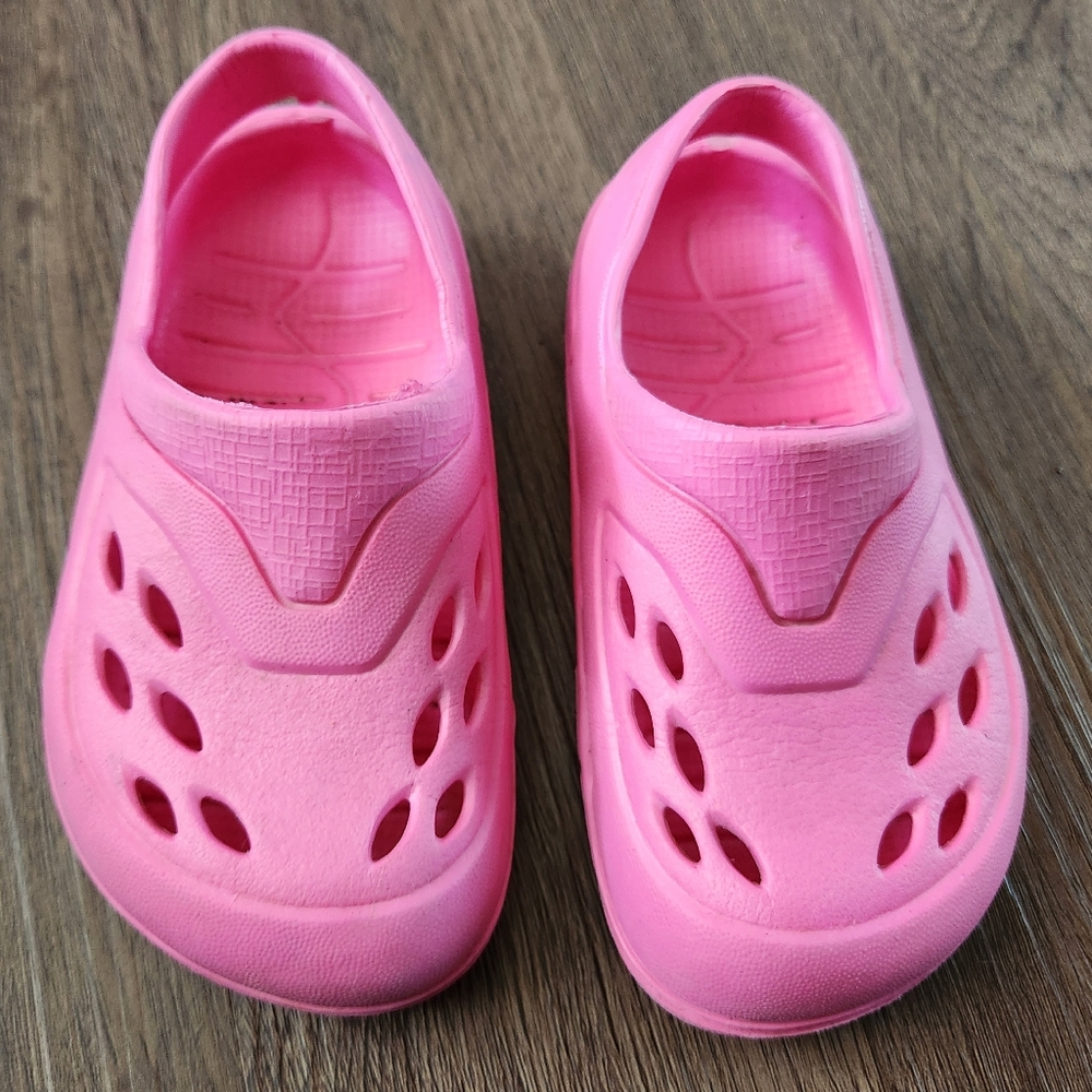 Pink Garden Shoes T6